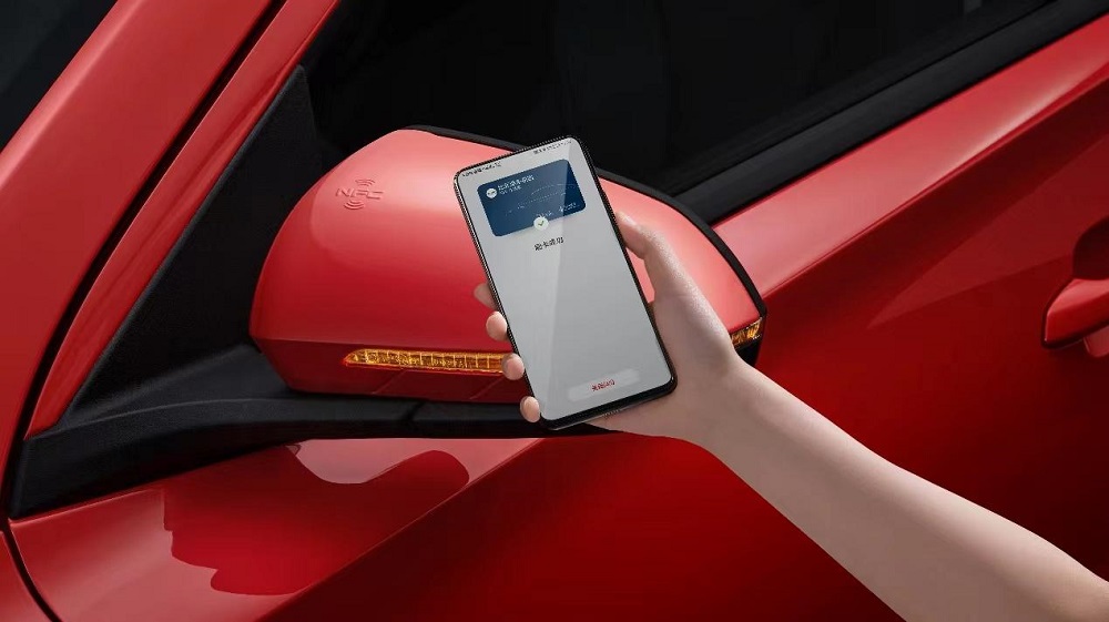Người lái có thể sử dụng điện thoại thông minh để mở cửa BYD e2 2023 Người lái có thể sử dụng điện thoại thông minh để mở cửa BYD e2 2023