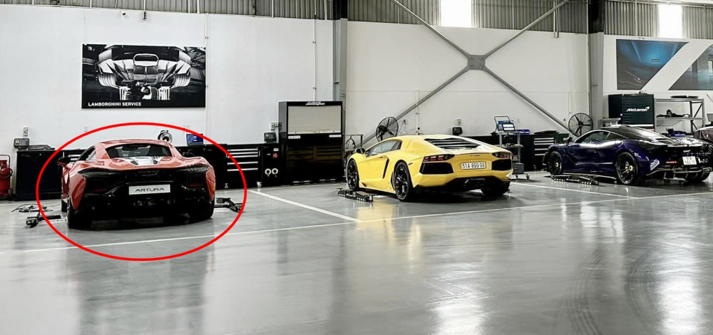 McLaren Artura - siêu xe từng bị triệu hồi vì có thể cháy bất cứ lúc nào đã có chiếc thứ 2 âm thầm về Việt Nam, màu sơn rất rực lửa