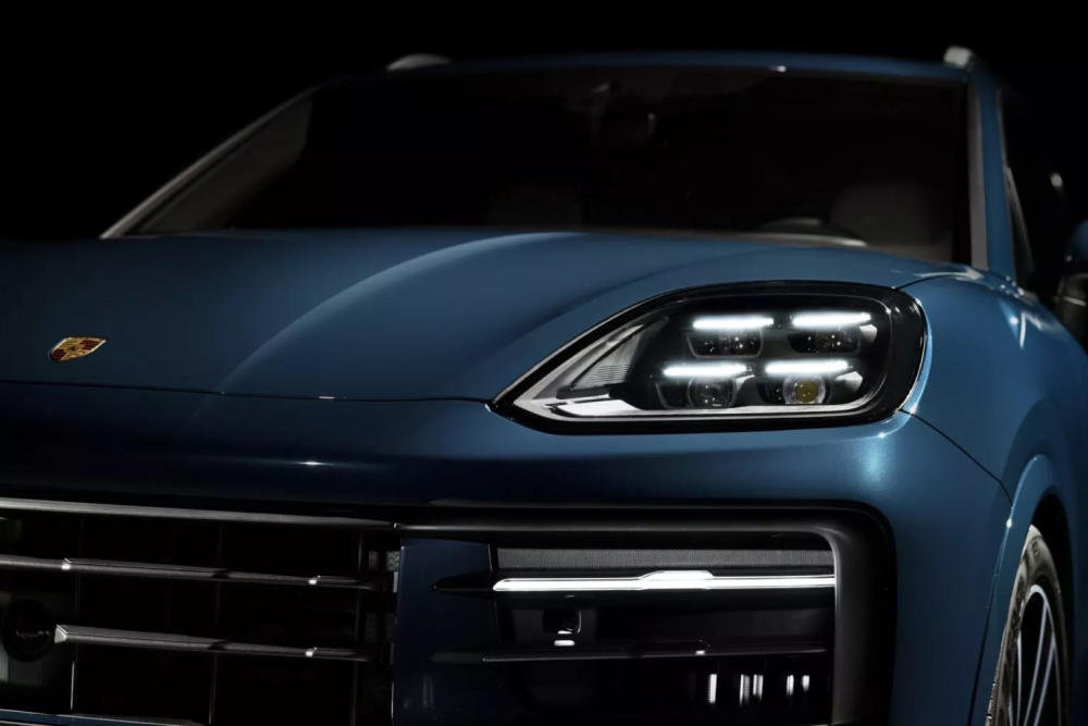 Đèn pha LED mới của Porsche Cayenne 2024