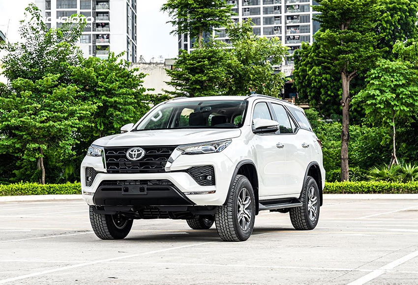 Toyota Fortuner sản xuất năm 2022 giảm giá kịch sàn, tổng giá trị khuyến mãi lên tới 150 triệu Toyota Fortuner sản xuất năm 2022 giảm giá kịch sàn, tổng giá trị khuyến mãi lên tới 150 triệu