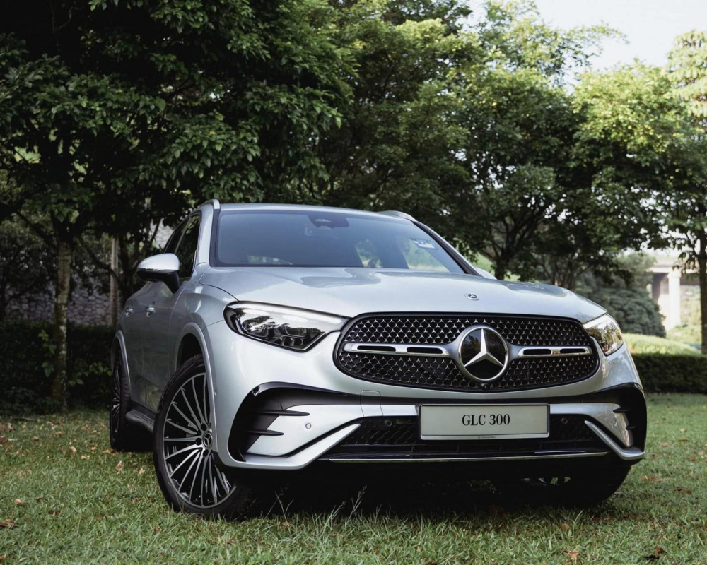 Trước khi ra mắt Việt Nam vào tháng sau, Mercedes-Benz GLC 300 4Matic 2023 đã được hé lộ giá bán Trước khi ra mắt Việt Nam vào tháng sau, Mercedes-Benz GLC 300 4Matic 2023 đã được hé lộ giá bán