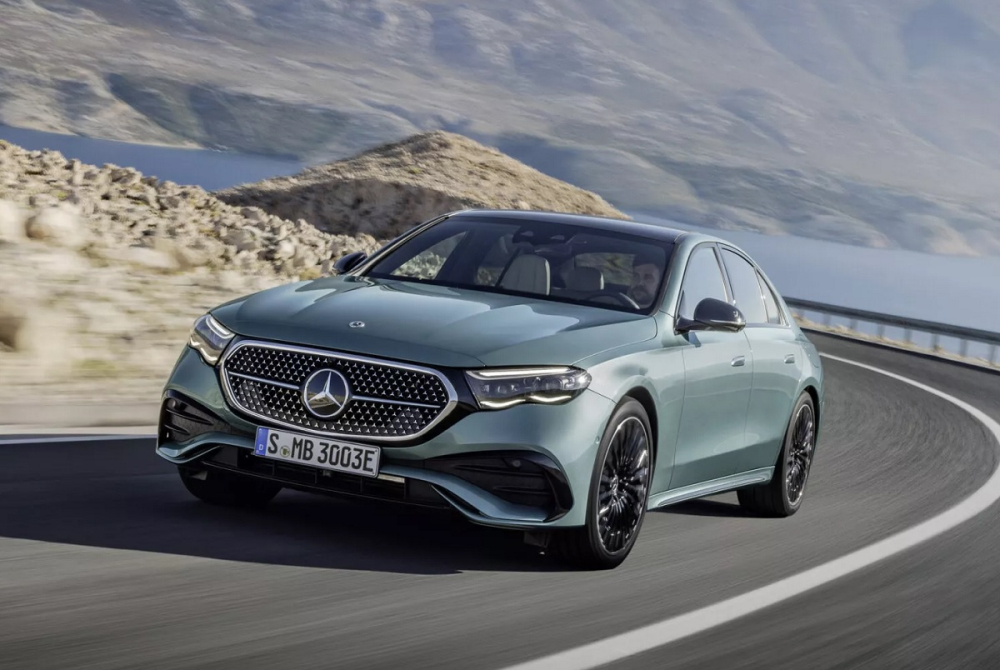 Mercedes-Benz E-Class 2024 chính thức trình làng Mercedes-Benz E-Class 2024 chính thức trình làng