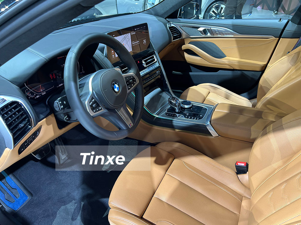 Ghế trước của BMW 8-Series Gran Coupe 2023 có tính năng nhớ vị trí