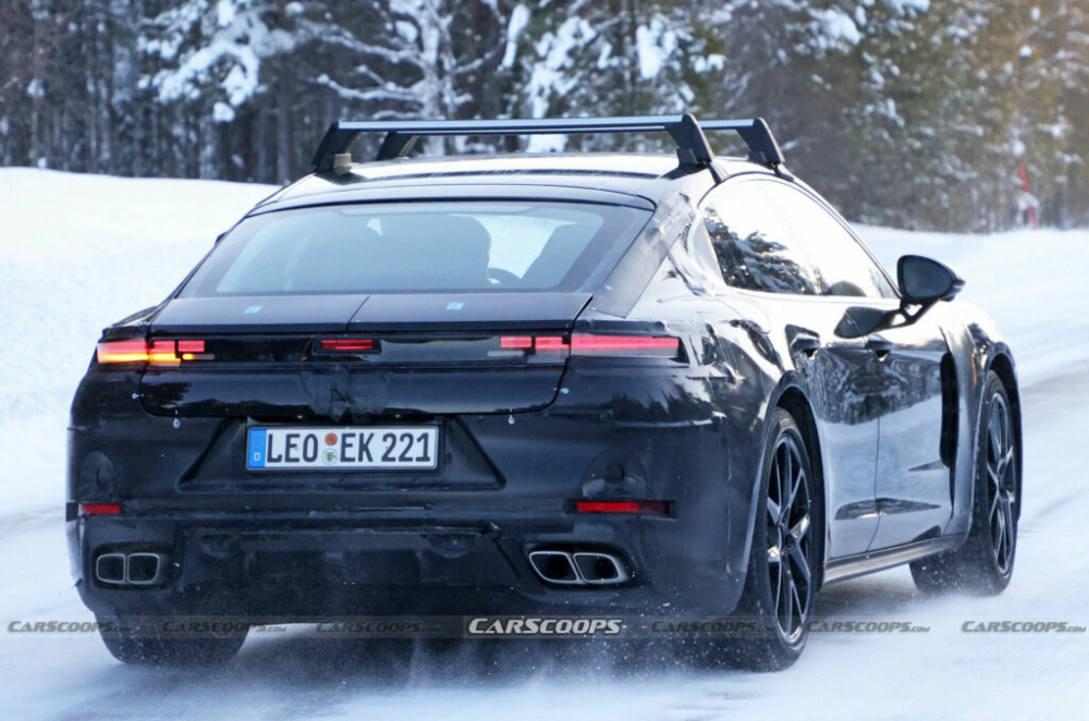 Porsche Panamera Turbo S 2024 có 4 đầu ống xả phía sau Porsche Panamera Turbo S 2024 có 4 đầu ống xả phía sau