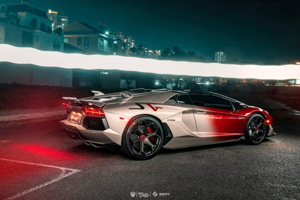 Đánh giá nhanh Lamborghini Aventador 