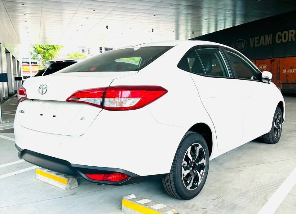 Khu vực phía sau của Toyota Vios 2023 không thay đổi thiết kế Khu vực phía sau của Toyota Vios 2023 không thay đổi thiết kế