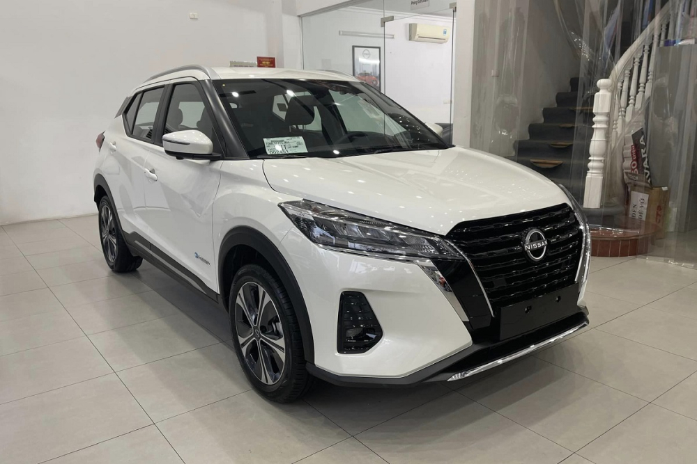 Nissan Kicks e-Power được ưu đãi 100% lệ phí trước bạ, khách mua xe tiết kiệm đến cả trăm triệu đồng Nissan Kicks e-Power được ưu đãi 100% lệ phí trước bạ, khách mua xe tiết kiệm đến cả trăm triệu đồng