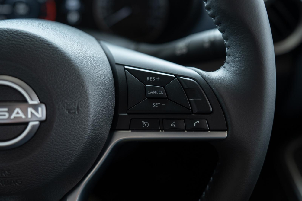 Vô lăng tích hợp phím chức năng của Nissan Almera 2023 Vô lăng tích hợp phím chức năng của Nissan Almera 2023