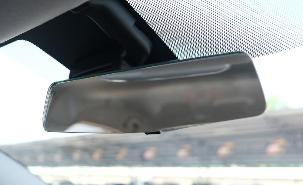 Gương không viền của Nissan Almera 2023 Gương không viền của Nissan Almera 2023