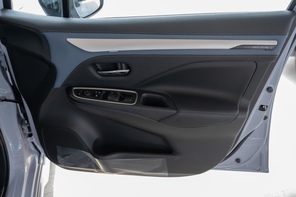 Tapi cửa của Nissan Almera 2023 Tapi cửa của Nissan Almera 2023