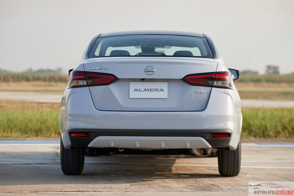 Nissan Almera 2023 thêm màu xám mới Nissan Almera 2023 thêm màu xám mới