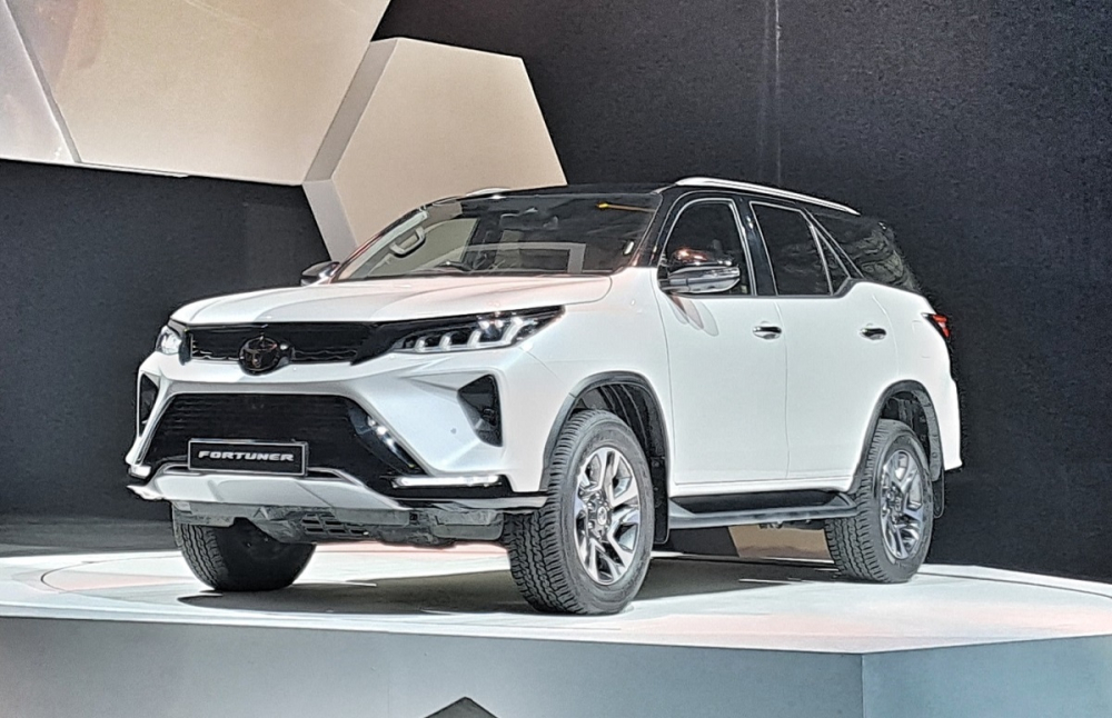 Toyota xác nhận ra mắt Fortuner thế hệ mới vào năm sau với động cơ mild hybrid tiết kiệm nhiên liệu hơn Toyota xác nhận ra mắt Fortuner thế hệ mới vào năm sau với động cơ mild hybrid tiết kiệm nhiên liệu hơn