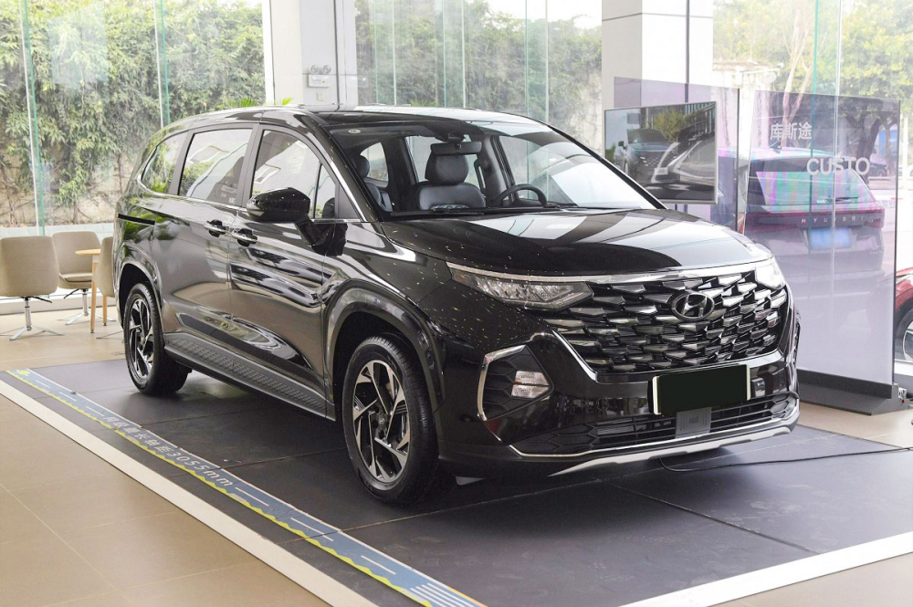 Hyundai Custo được đồn sẽ bán ở Việt Nam, trở thành kẻ ngáng đường của Kia Carnival Hyundai Custo được đồn sẽ bán ở Việt Nam, trở thành kẻ ngáng đường của Kia Carnival