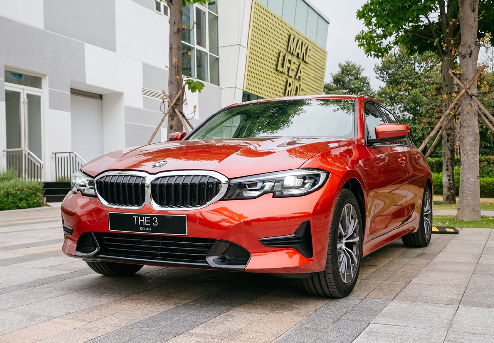 BMW 3-Series sản xuất năm 2021 nhưng chưa từng lăn bánh được hãng rao bán với giá rẻ hơn cả Toyota Camry
