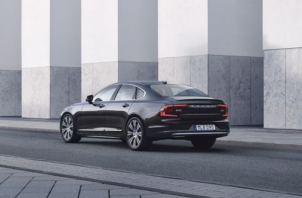 Giá xe Volvo S90 2024 và khuyến mãi mới nhất Tinxe