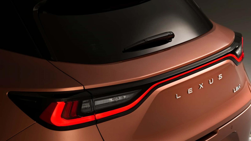 Lexus LBX 2024 có cả hệ dẫn động FWD và AWD
