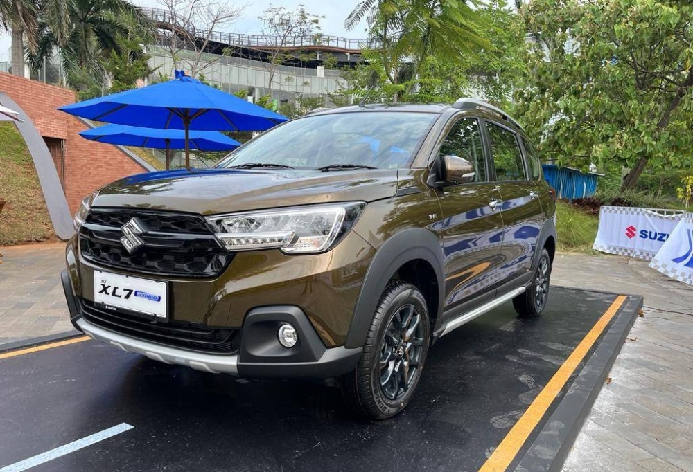 Suzuki XL7 Hybrid 2023 lắp ráp tại Indonesia sẽ được xuất khẩu từ tháng này, ngày về Việt Nam có lẽ không còn xa Suzuki XL7 Hybrid 2023 lắp ráp tại Indonesia sẽ được xuất khẩu từ tháng này, ngày về Việt Nam có lẽ không còn xa