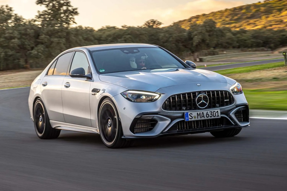 Mãnh thú Mercedes-AMG C63 S E Performance được chốt lịch ra mắt Việt Nam, nhập khẩu nguyên chiếc từ Đức Mãnh thú Mercedes-AMG C63 S E Performance được chốt lịch ra mắt Việt Nam, nhập khẩu nguyên chiếc từ Đức