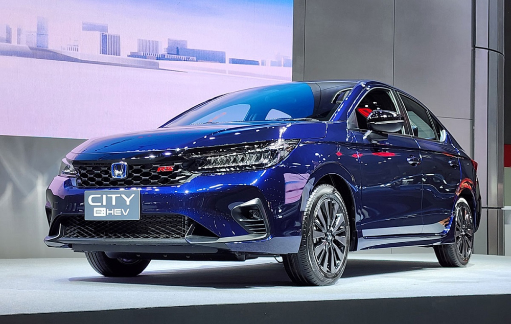 Honda City 2023 trình làng tại Thái Lan với nhiều trang bị khác biệt so với xe tại Việt Nam, giá lại rẻ hơn