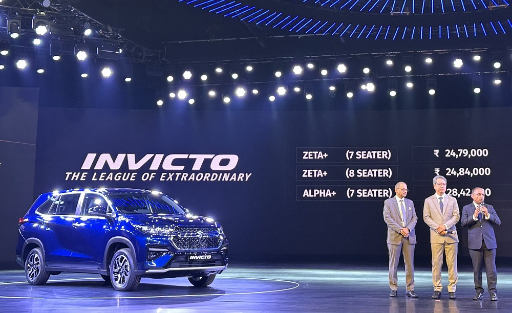 Suzuki Invicto có giá rẻ hơn anh em song sinh Toyota Innova