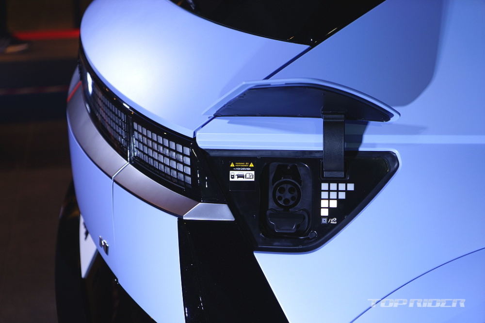 Cổng sạc của Hyundai Ioniq 5 N 2024
