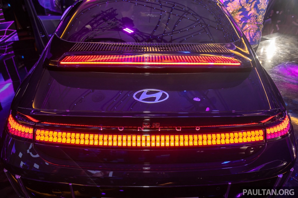 Đèn hậu LED dạng điểm ảnh của Hyundai Ioniq 6