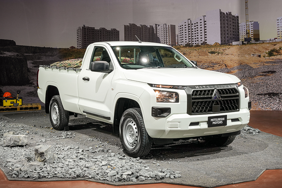 Xem thiết kế và trang bị của Mitsubishi Triton 2023 bản tiêu chuẩn, giá chỉ từ 481 triệu đồng