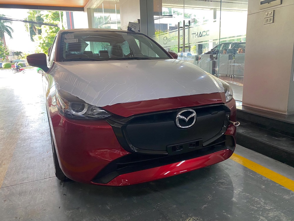 Mazda2 2023 với lưới tản nhiệt đóng kín như ô tô điện