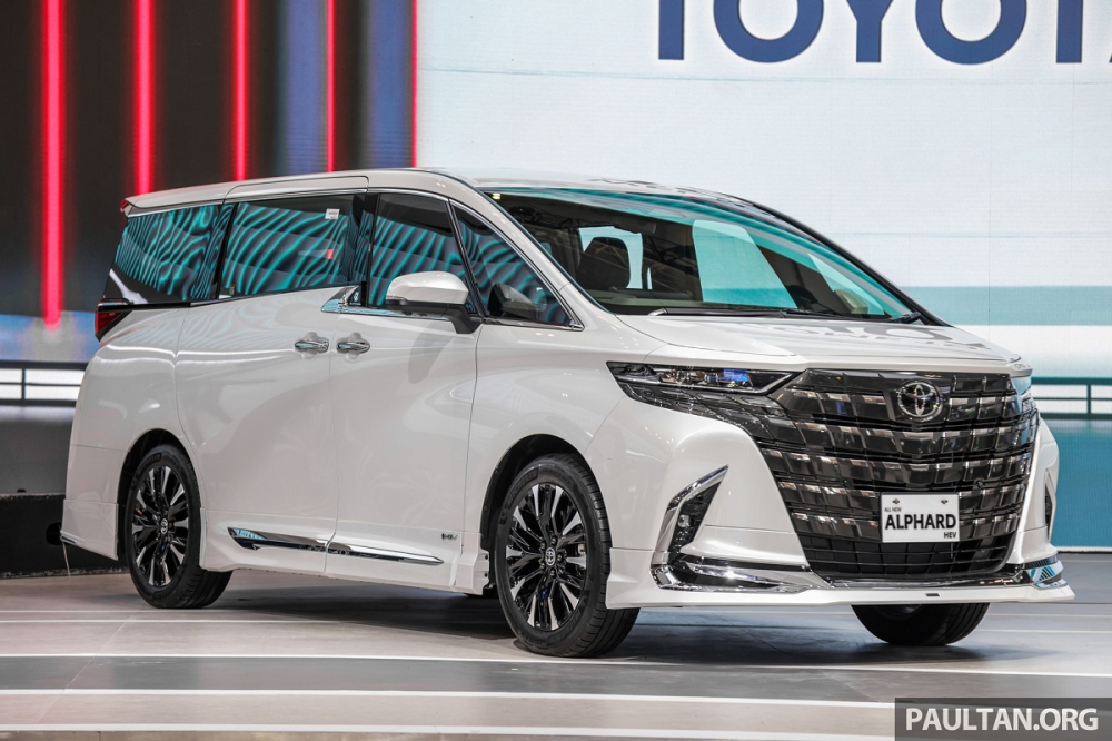 Toyota Alphard thế hệ mới ra mắt trong triển lãm GIIAS 2023 tại Indonesia