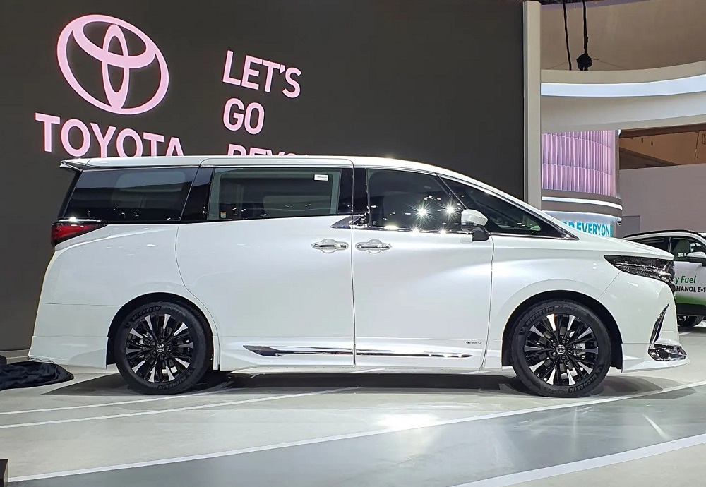 Toyota Alphard 2024 ở Indonesia dài hơn xe dành cho Nhật Bản