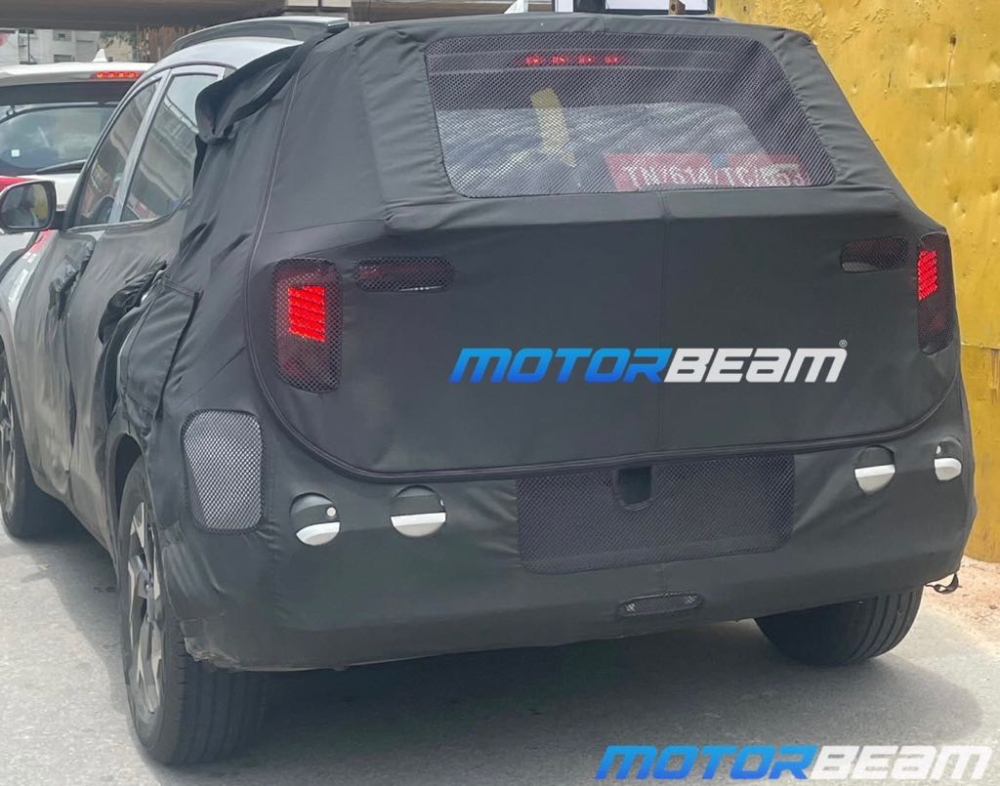 Kia Sonet 2024 sẽ sở hữu đèn hậu tương tự Seltos mới Kia Sonet 2024 sẽ sở hữu đèn hậu tương tự Seltos mới