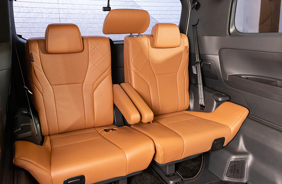Hàng ghế cuối của Toyota Alphard 2024