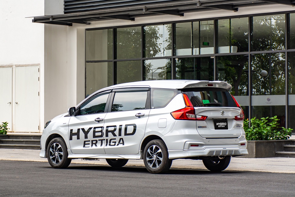 Suzuki Ertiga Hybrid 2023 có trang bị an toàn khá cơ bản