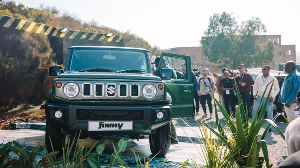 “Tiểu G63” Suzuki Jimny 5 cửa tiếp tục ra mắt thị trường thế giới, có thêm màn hình giải trí 9 inch