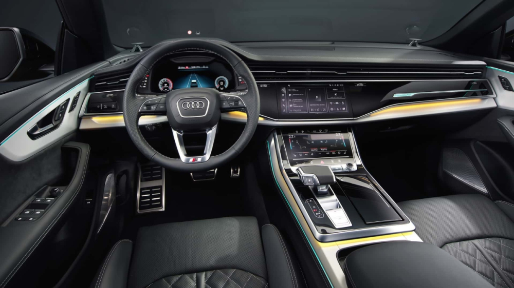 Nội thất của Audi Q8 2024 giữ nguyên thiết kế cũ