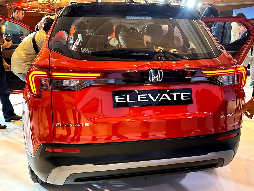 Honda Elevate bản cao cấp rẻ hơn nhiều so với các đối thủ