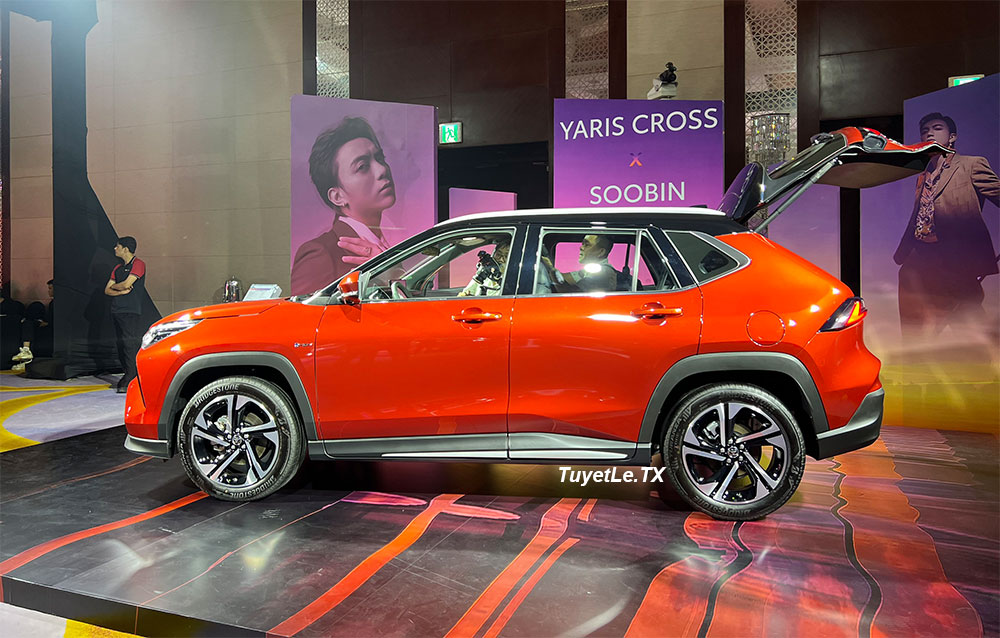 Với bán kính vòng quay 5,2 m, Toyota Yaris Cross sẽ vận hành linh hoạt trong nội thành Với bán kính vòng quay 5,2 m, Toyota Yaris Cross sẽ vận hành linh hoạt trong nội thành