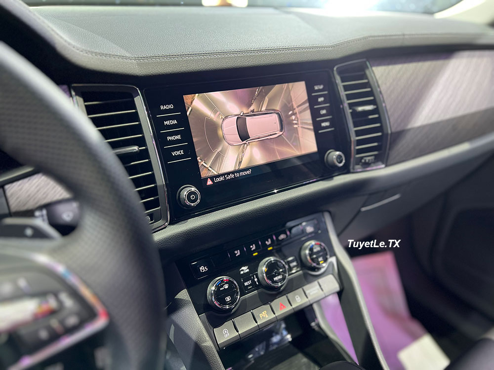 Skoda Kodiaq được trang bị camera 360 độ Skoda Kodiaq được trang bị camera 360 độ