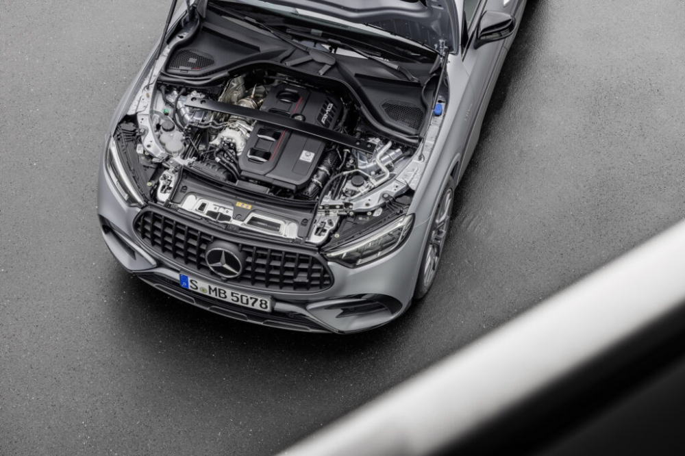 Mercedes-AMG GLC Coupe 2024 bị cắt động cơ V6 và V8, thay bằng máy 4 xi-lanh "nhỏ nhưng có võ"