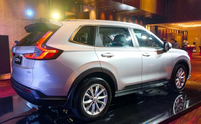 Honda CR-V 2024 sở hữu thiết kế thể thao và cứng cáp hơn trước Honda CR-V 2024 sở hữu thiết kế thể thao và cứng cáp hơn trước
