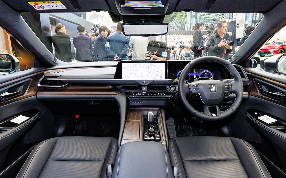 Nội thất của Toyota Crown Sedan 2024