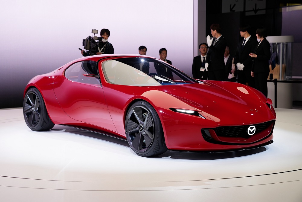Ra mắt Mazda Iconic SP - xe thể thao hai cửa dùng động cơ xoay đình đám