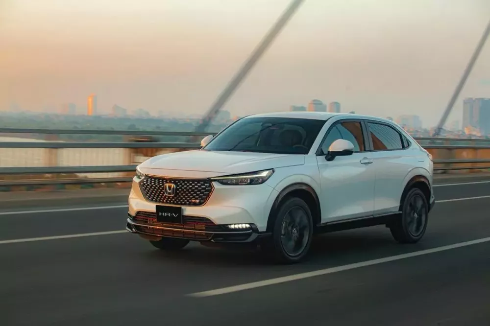 Tương tự tháng 10/2023, Honda HR-V cũng được ưu đãi 50% lệ phí trước bạ trong tháng 11 này Tương tự tháng 10/2023, Honda HR-V cũng được ưu đãi 50% lệ phí trước bạ trong tháng 11 này