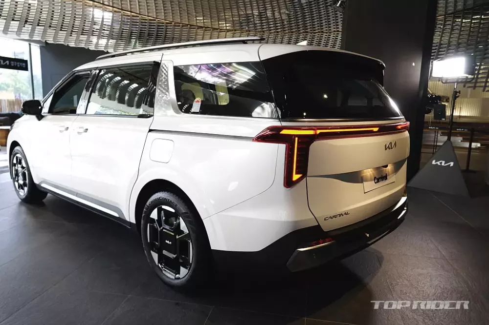 Thiết kế phía sau của Kia Carnival 2024 Thiết kế phía sau của Kia Carnival 2024