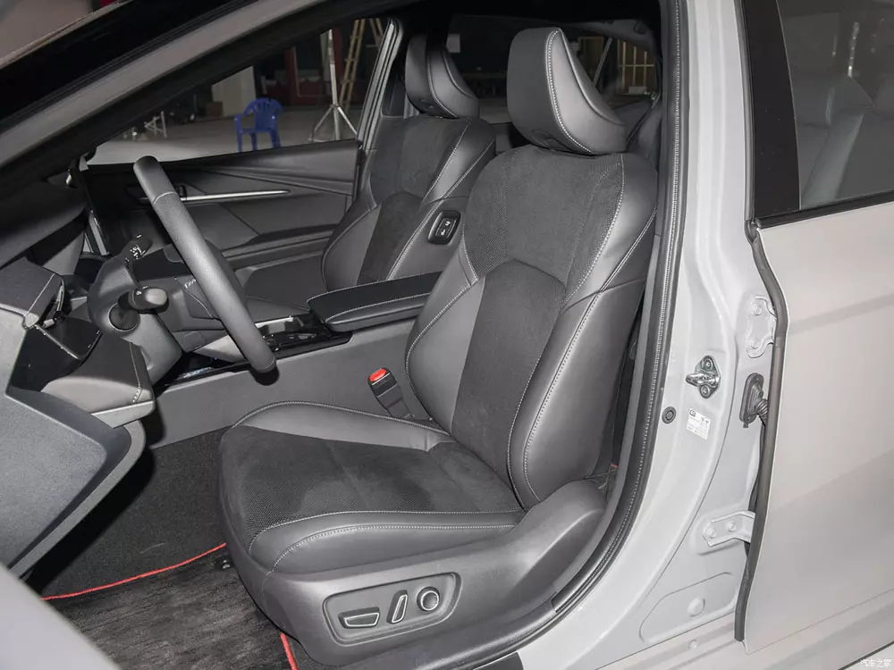 Ghế của Toyota Camry 2024 phong cách Sport