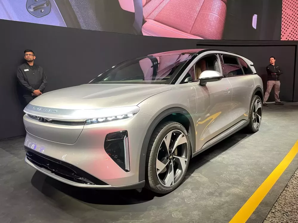 Lucid Gravity có 2 mô-tơ điện Lucid Gravity có 2 mô-tơ điện