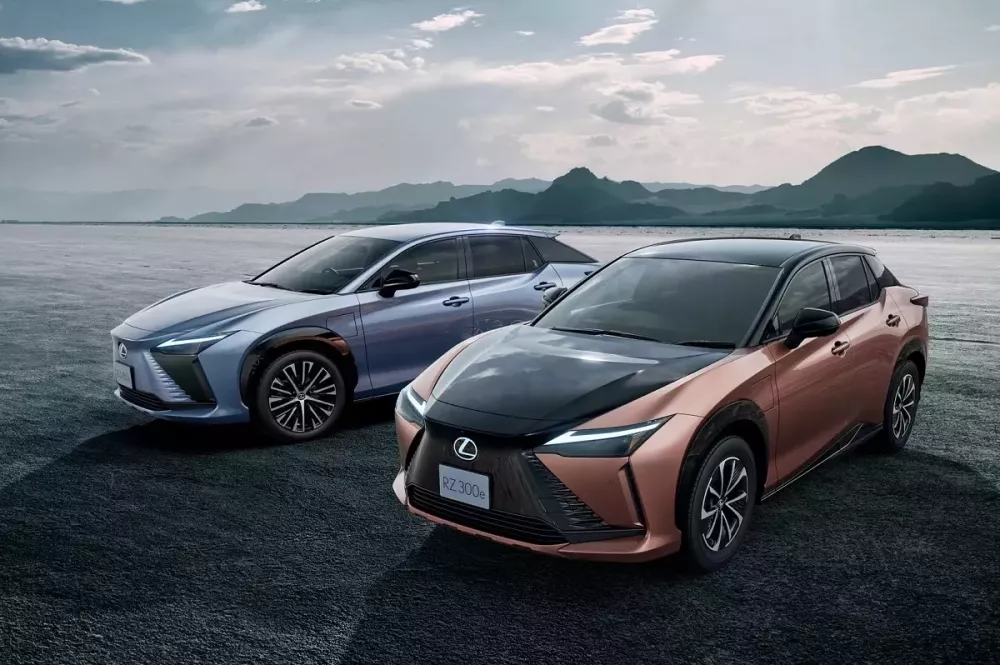 SUV điện hạng sang Lexus RZ được bổ sung phiên bản rẻ hơn SUV điện hạng sang Lexus RZ được bổ sung phiên bản rẻ hơn