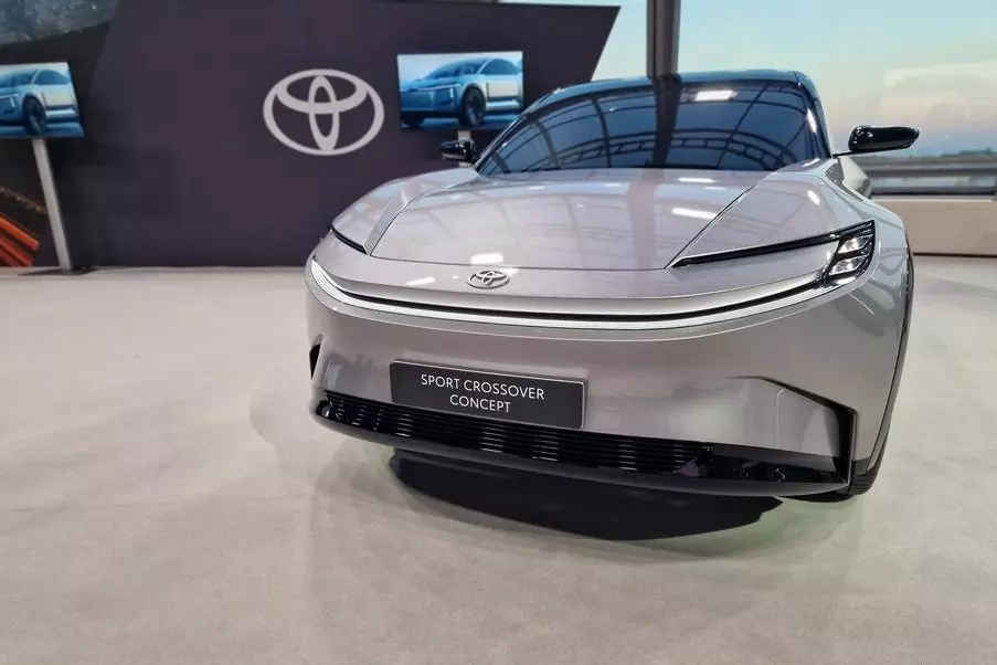 Toyota Sport Crossover Concept dùng công nghệ của hãng xe Trung Quốc BYD Toyota Sport Crossover Concept dùng công nghệ của hãng xe Trung Quốc BYD