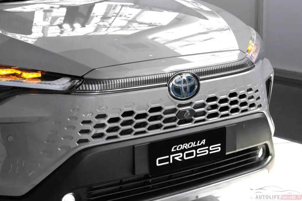 Cận cảnh lưới tản nhiệt của Toyota Corolla Cross 2024 