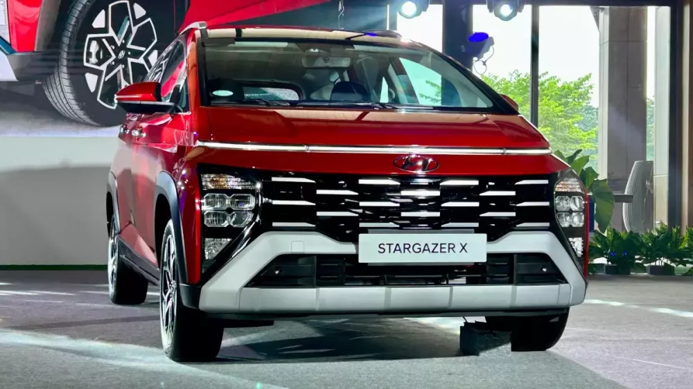 Hyundai Stargazer X dùng động cơ giống hệt bản thường